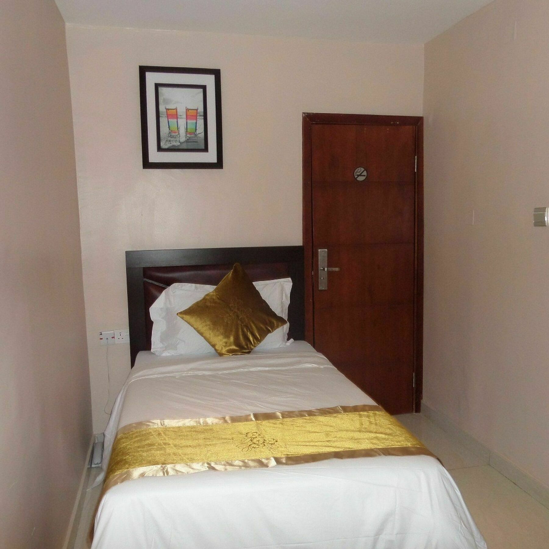 Rightgate Hotel Lagos Esterno foto